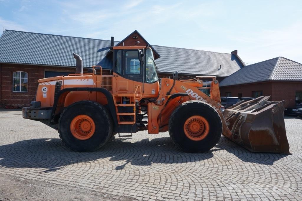 Doosan DL 400 Rataslaadurid