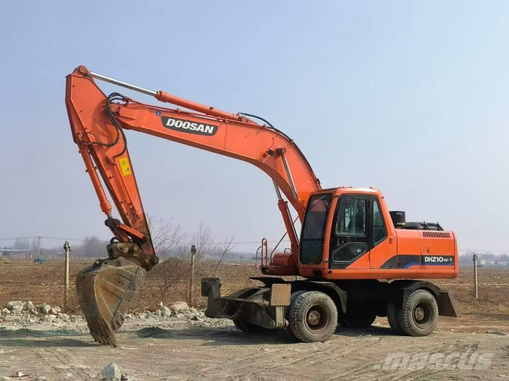 Doosan DH210W-7 Ratasekskavaatorid