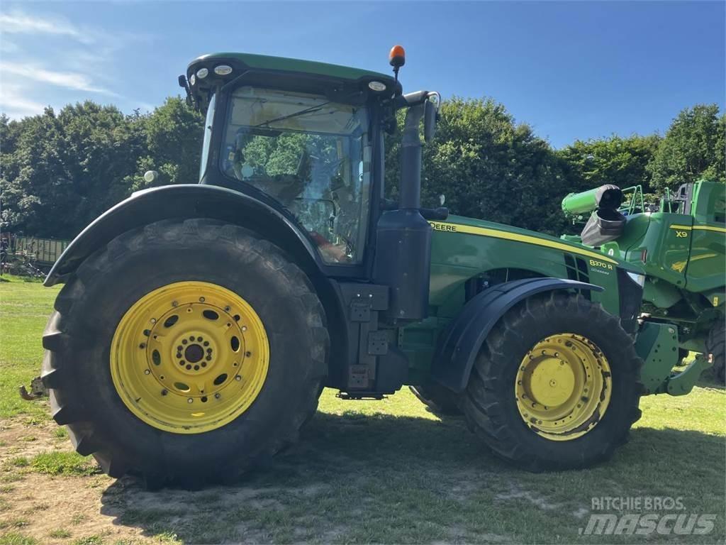 John Deere 8370R Traktorid