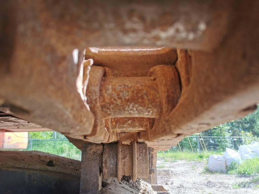 Doosan DX 225 LC Roomikekskavaatorid