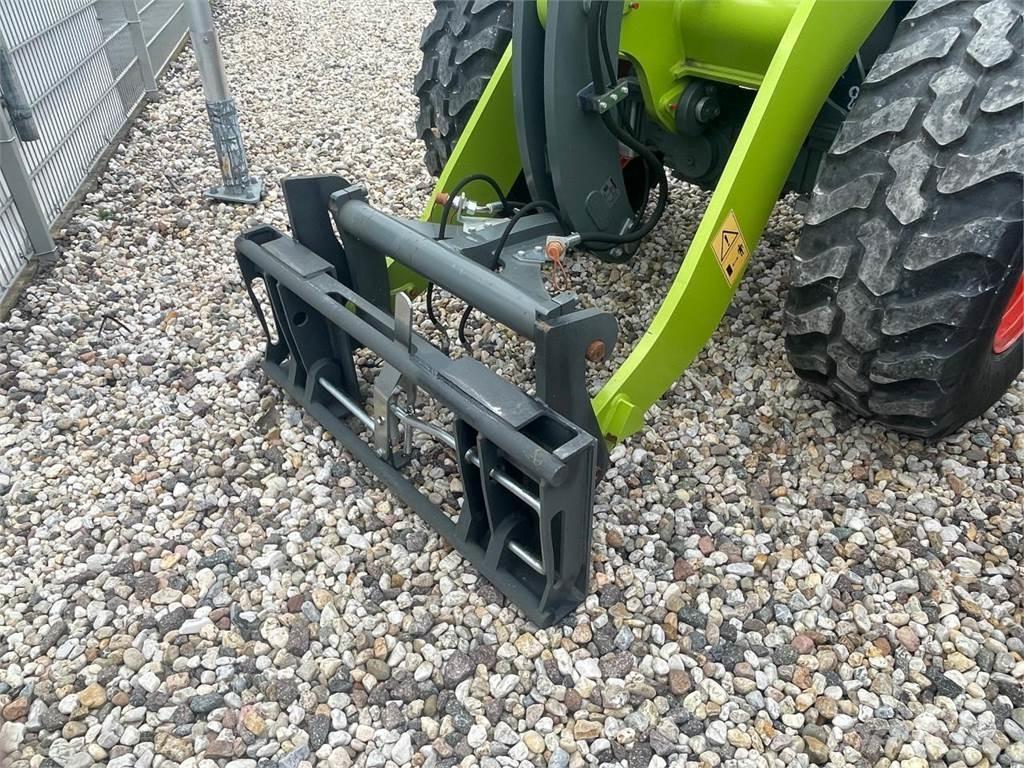 CLAAS Torion 535 Rataslaadurid
