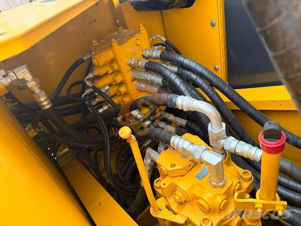 Komatsu PC160 Roomikekskavaatorid