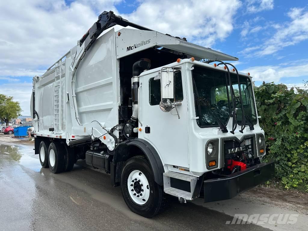 Mack MRU 613 Prügiautod