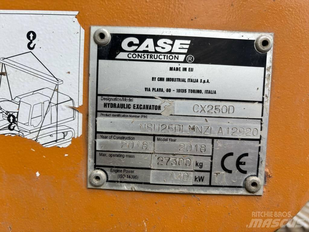 CASE CX 250 D Roomikekskavaatorid