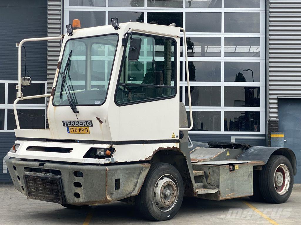 Terberg YT222 Sadulveokid