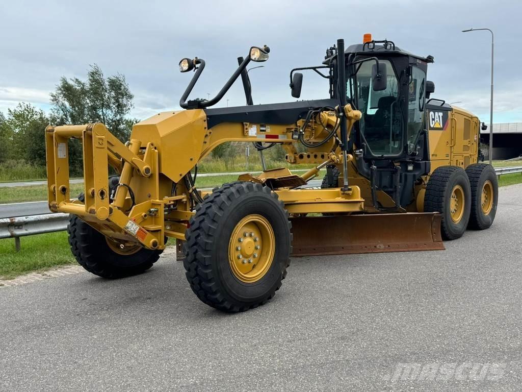 CAT 140M2 Greiderid