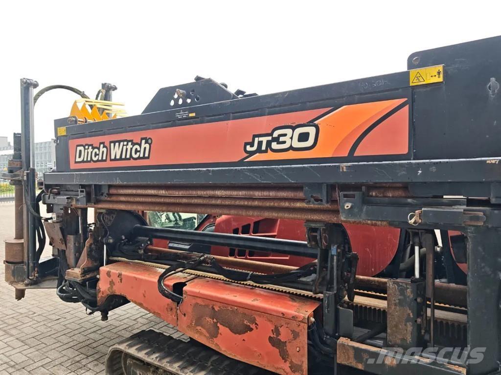 Ditch Witch JT30 Vertikaalsed puurmasinad