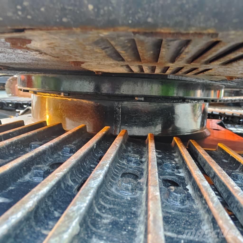 Hitachi ZX 120 Roomikekskavaatorid