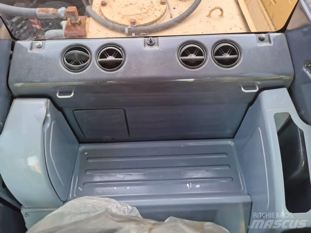 Komatsu pc450 Roomikekskavaatorid