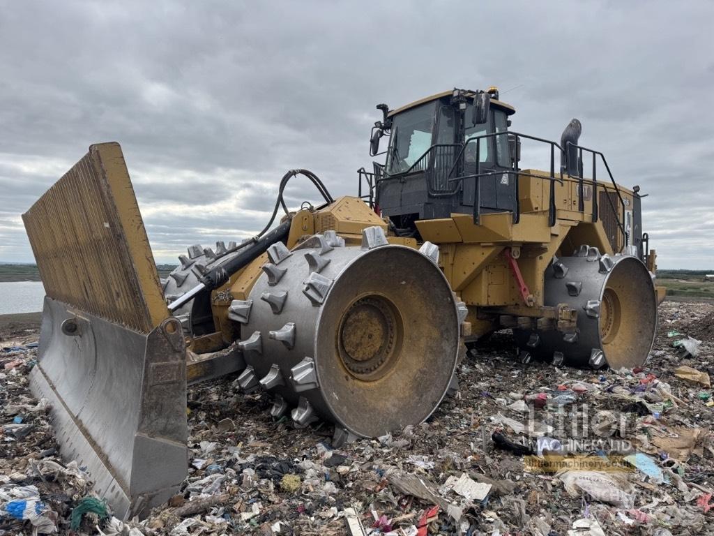 CAT 836 Jäätmetihendajad