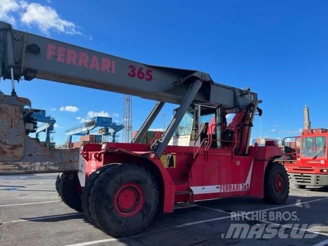 CVS Ferrari F365.5 Konteineritõstukid