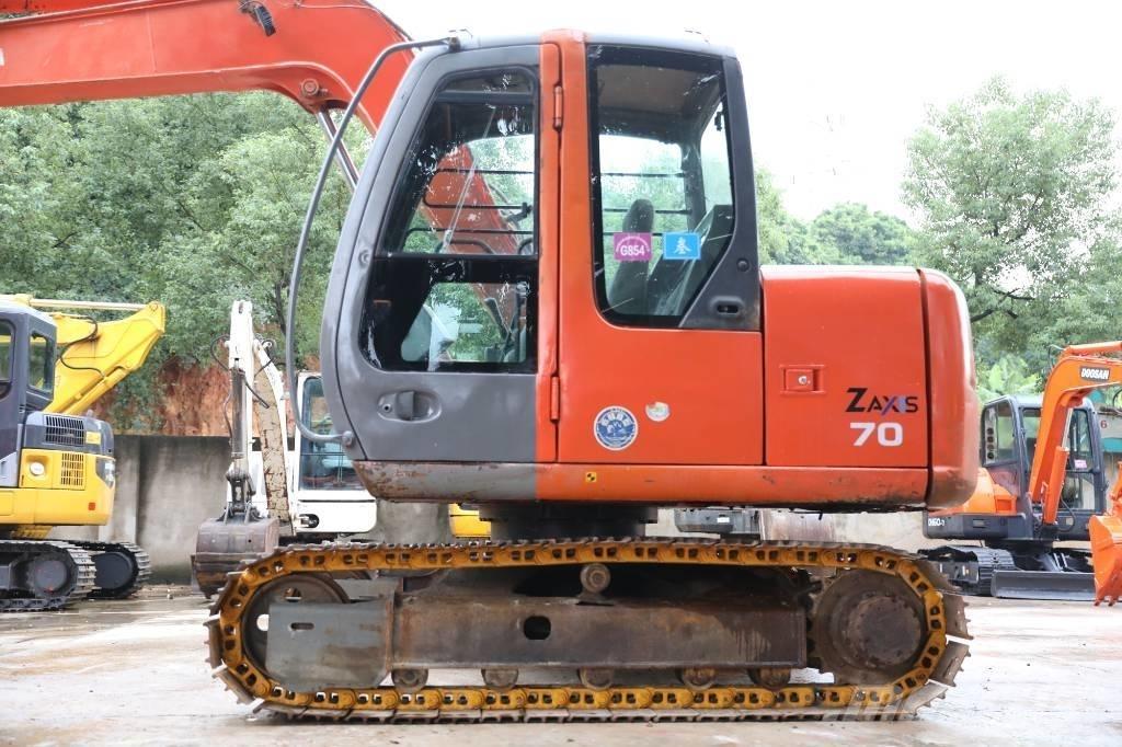 Hitachi ZX 70 Roomikekskavaatorid