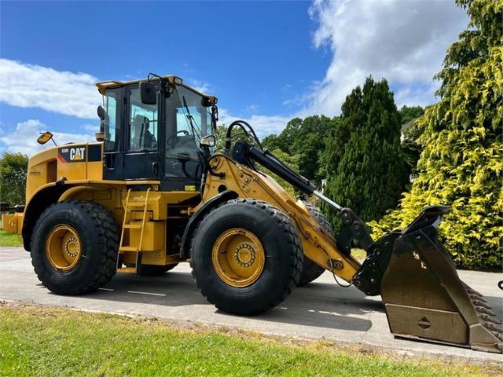 CAT 930H Rataslaadurid