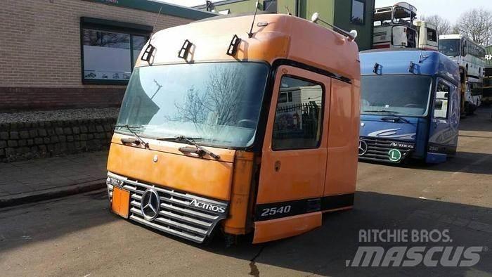 Mercedes-Benz 2540 Muud osad