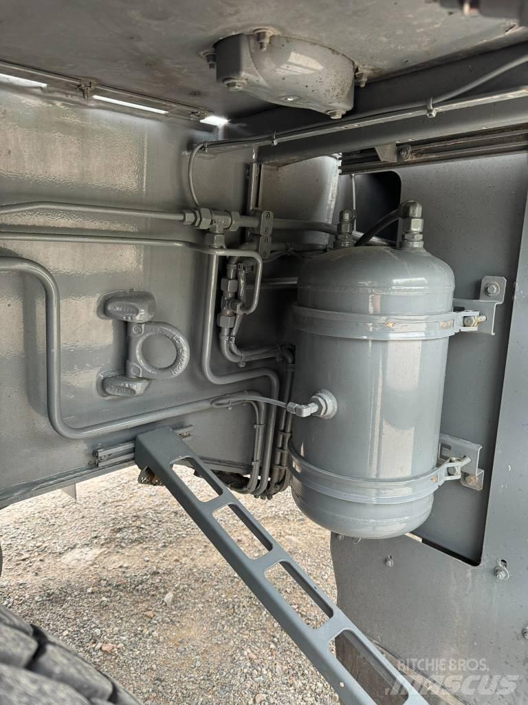 Liebherr MK 88 Plus Maastikutõstukid
