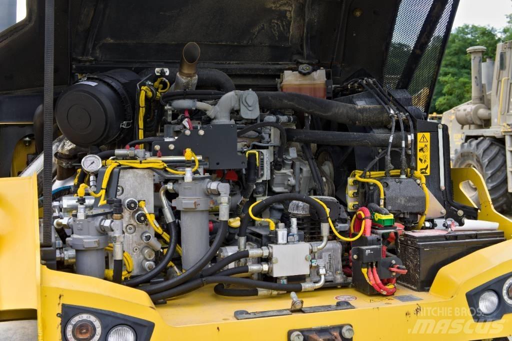 Bomag BW 28 RH Pneumorehvidega rullid
