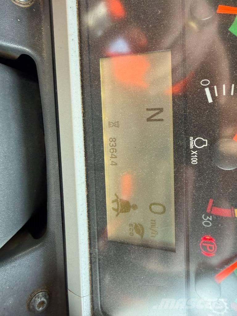 CAT 745 Liigendraamiga pinnaseveokid