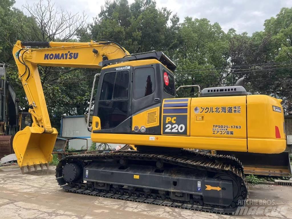 Komatsu PC 220-7 Roomikekskavaatorid