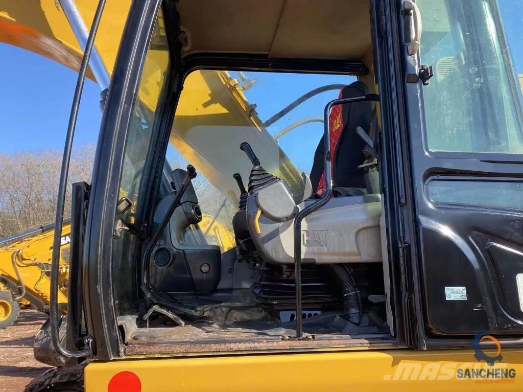 CAT 325 D Roomikekskavaatorid