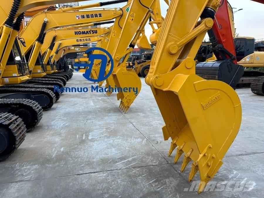 Komatsu PC 220-8 Roomikekskavaatorid