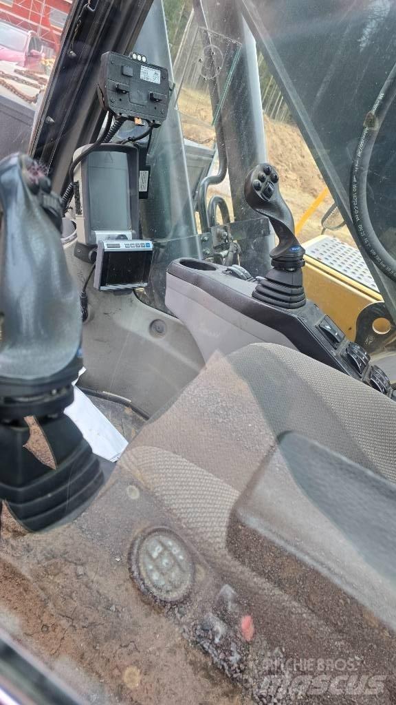 Volvo EC 250 D L Roomikekskavaatorid