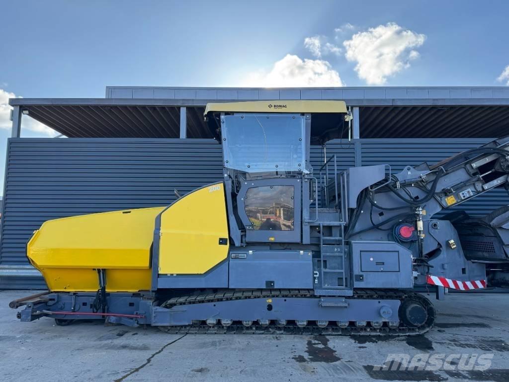 Bomag BMF 2500 S Asfaldilaoturid