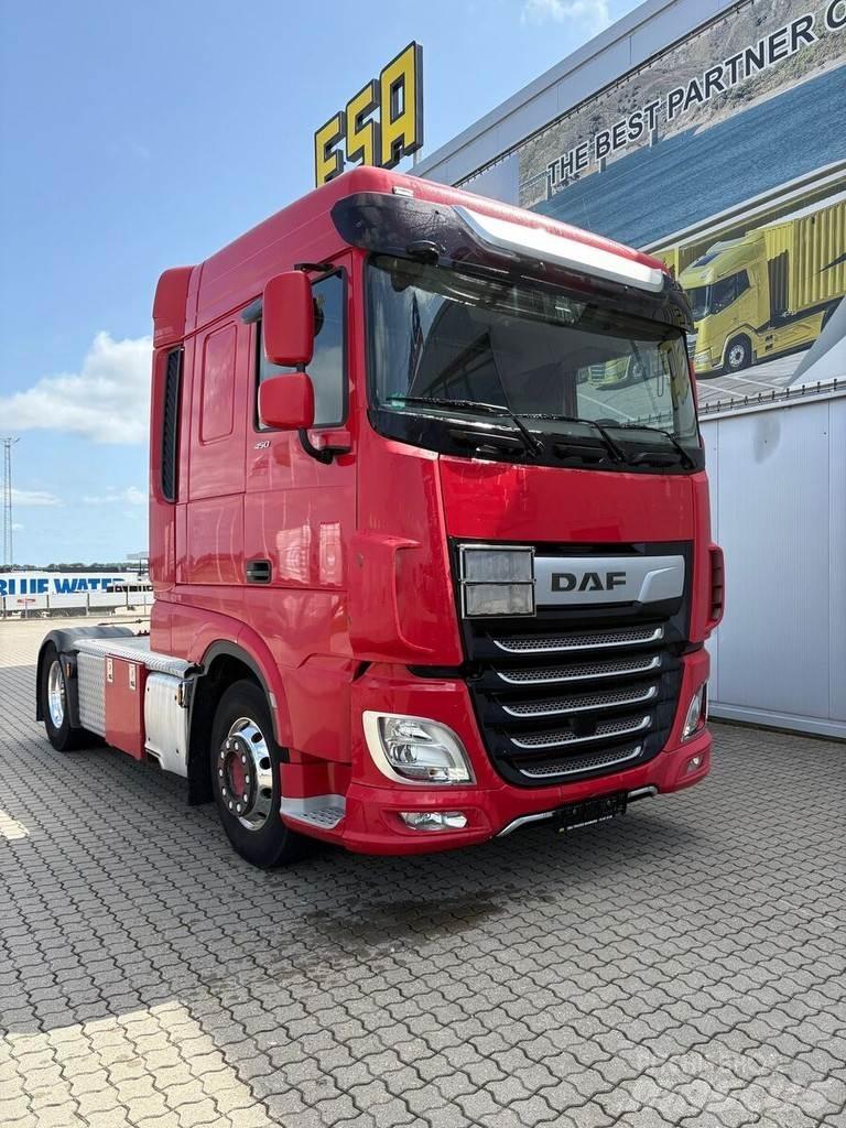 DAF XF 450 Sadulveokid