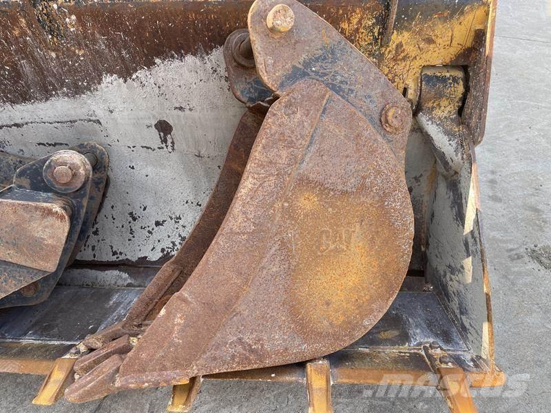 CAT 428 F Ekskavaatorlaadurid