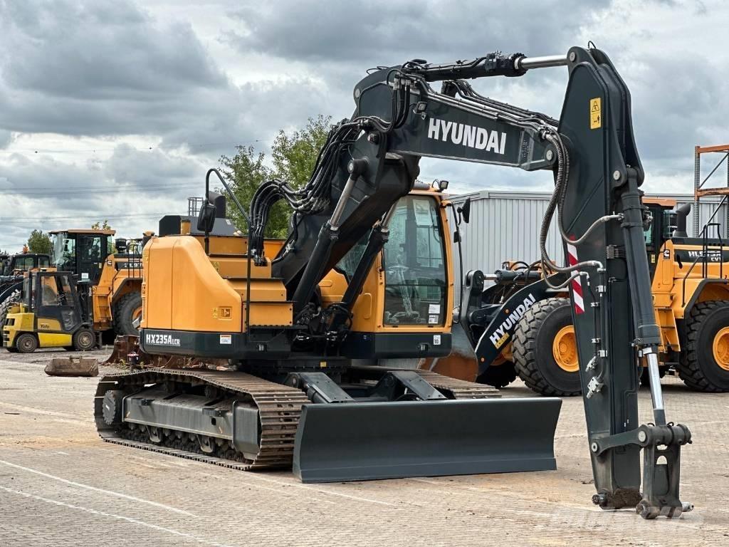 Hyundai HX 235 ALCR Roomikekskavaatorid