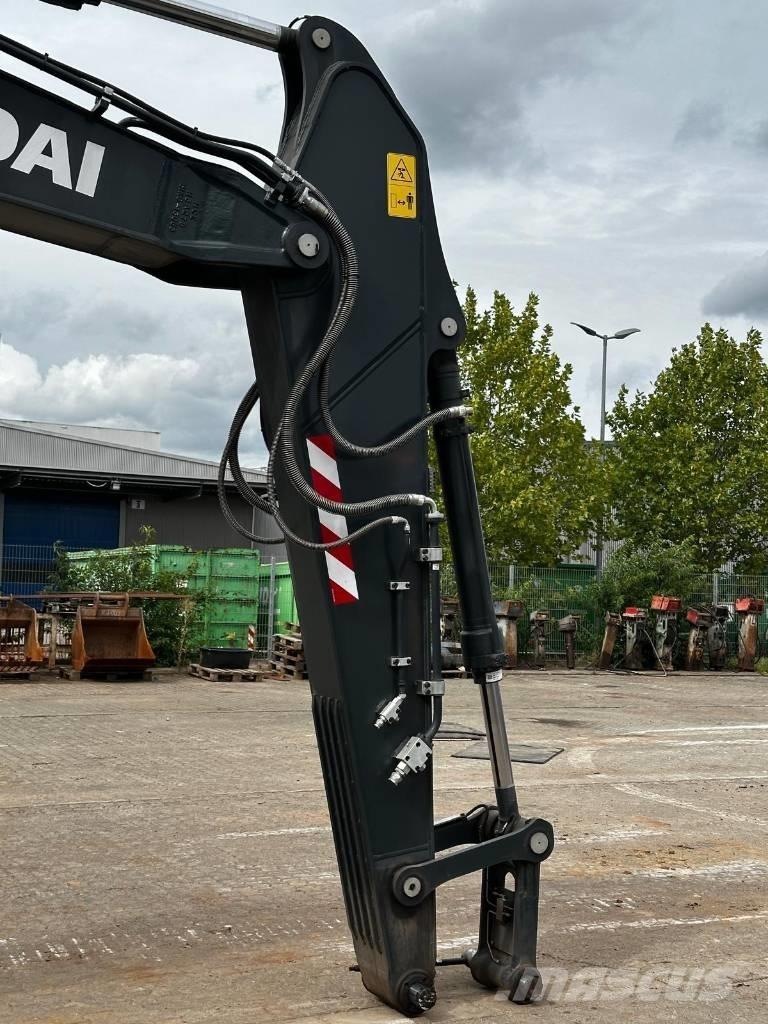 Hyundai HX 235 ALCR Roomikekskavaatorid