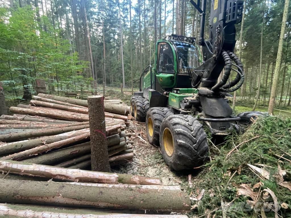 John Deere 1270 G Harvesterid