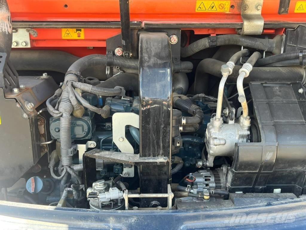 Kubota KX080 Väikeekskavaatorid 7t-12t