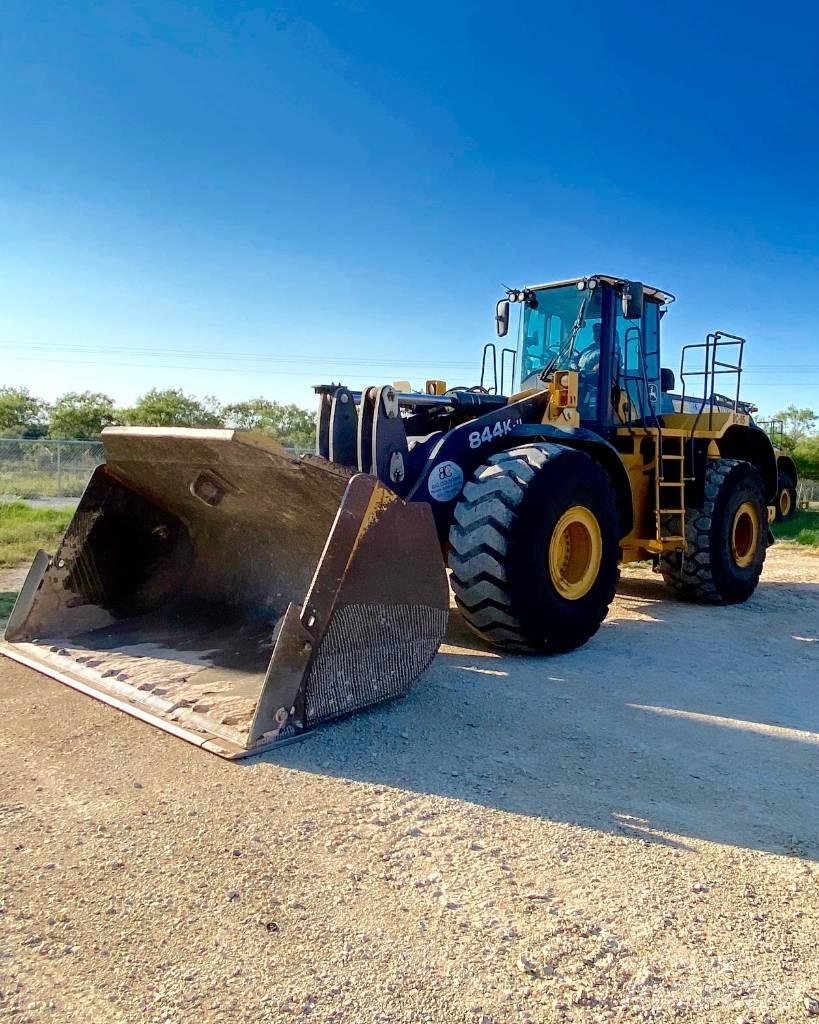 John Deere 844 K Rataslaadurid