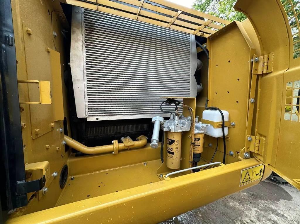 CAT 329 D Roomikekskavaatorid