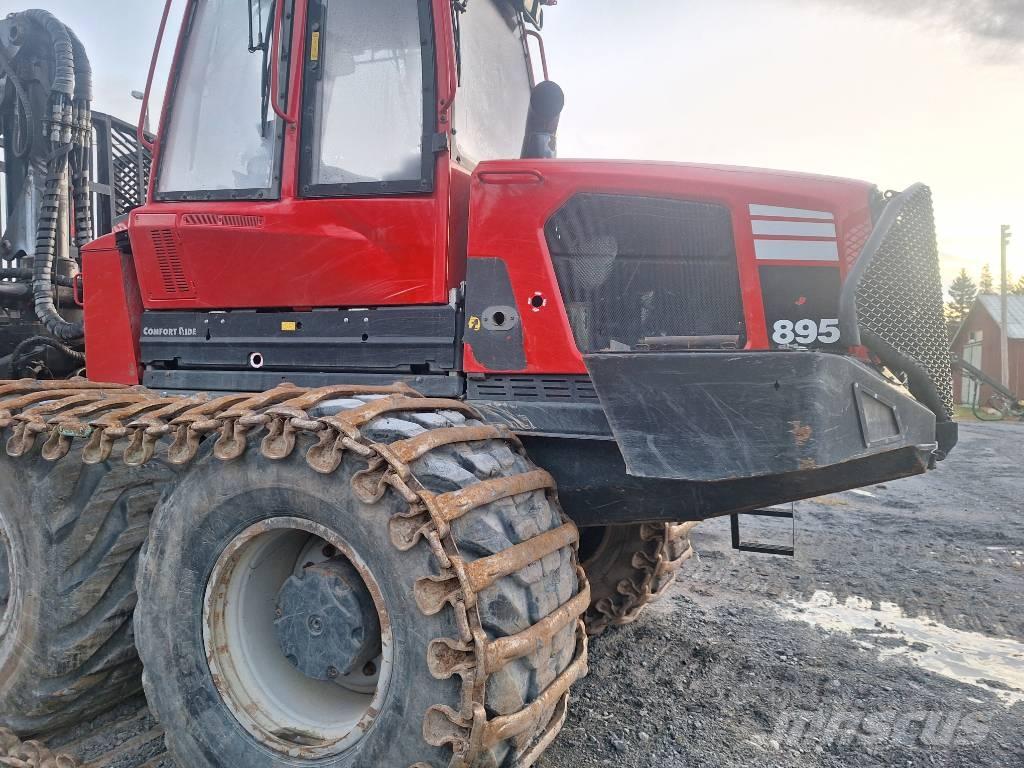 Komatsu 895 Forwarderid