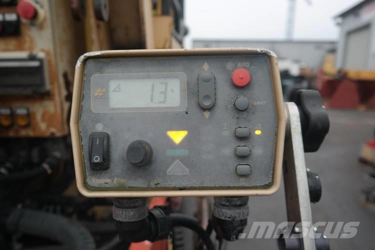 Dynapack F121 4WD Asfaldilaoturid