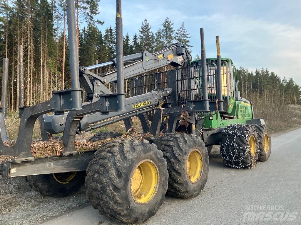 John Deere 1510G Forwarderid