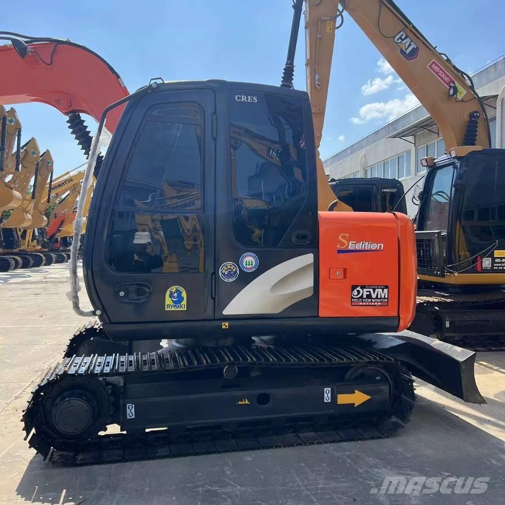 Hitachi ZX 70-5 Väikeekskavaatorid 7t-12t