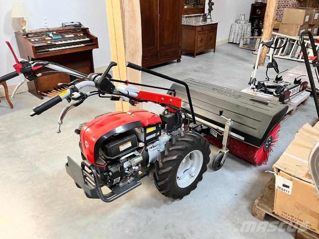 Emaq MAK 18 Tänavapuhastusmasinad