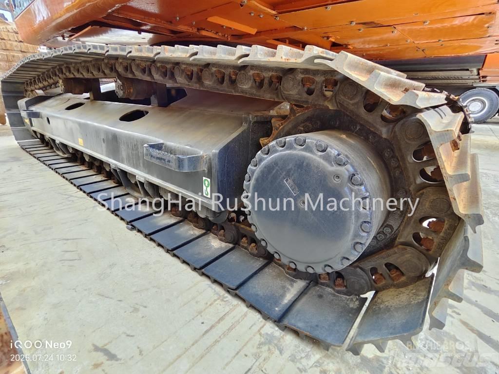 Doosan 225-7 Roomikekskavaatorid