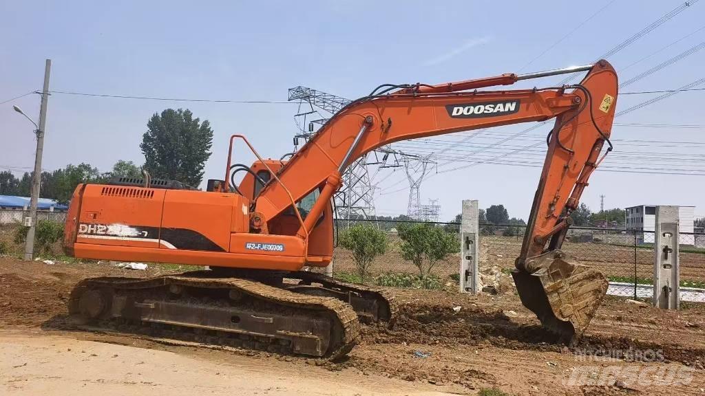 Doosan DH 225 LC-7 Roomikekskavaatorid