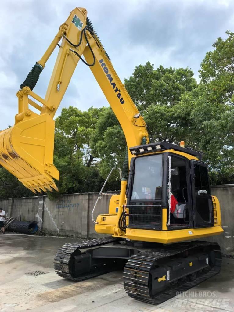 Komatsu PC 130-7 Roomikekskavaatorid
