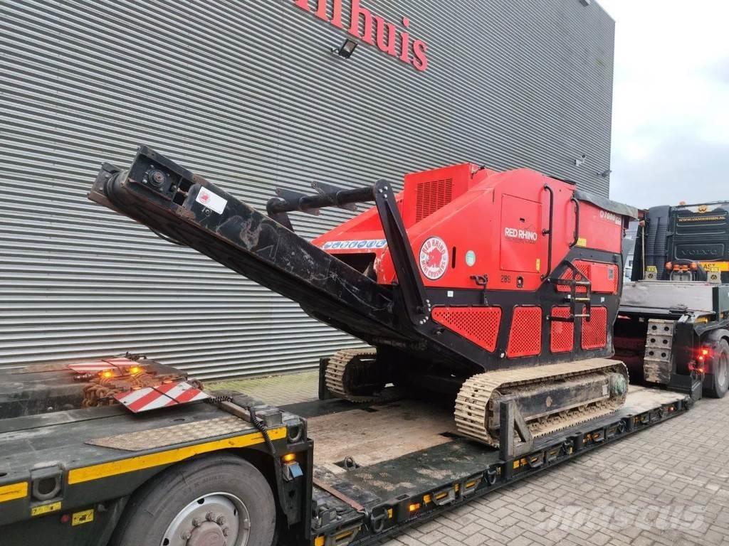 Red Rhino 7000 Iseliikuvad purustid