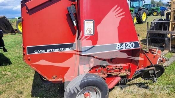 Case IH 8420 Ruloonpressid
