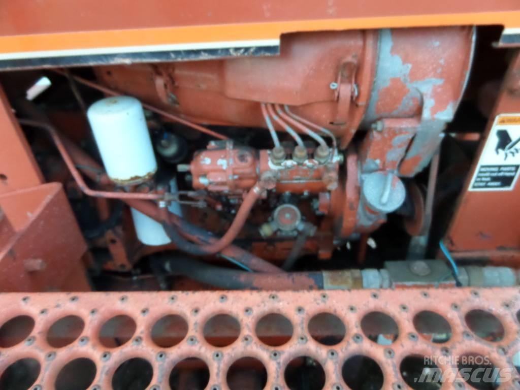 Ditch Witch 4010 DD Pinnaselõikurid