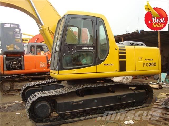 Komatsu PC 200 Roomikekskavaatorid