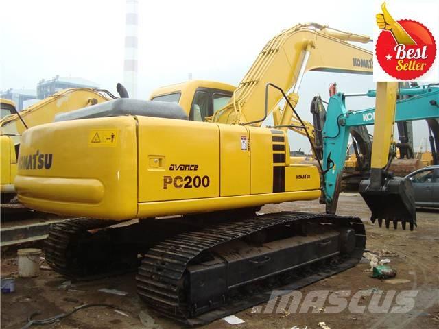 Komatsu PC 200 Roomikekskavaatorid