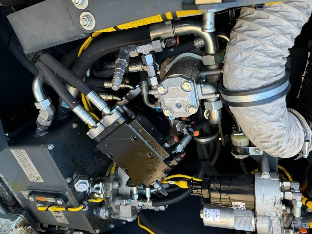 Bomag BF 300 C-2 Asfaldilaoturid