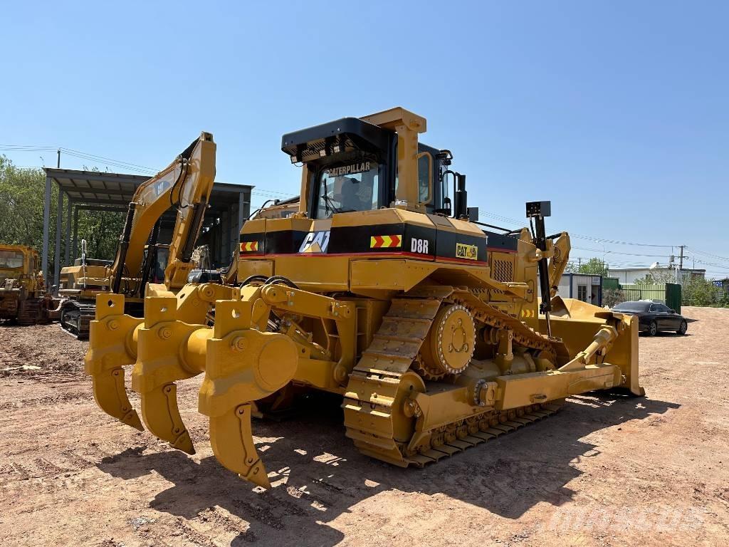 CAT D8R Buldooserid