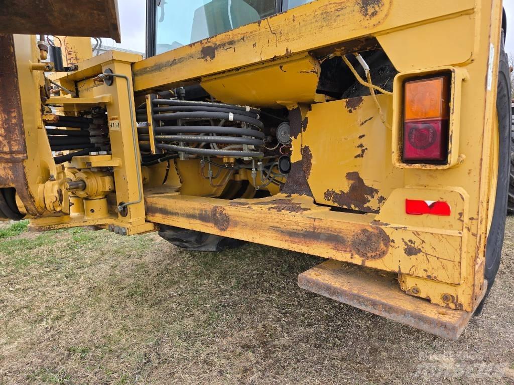 CAT 428 D Ekskavaatorlaadurid